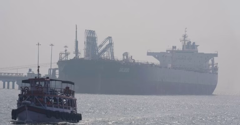 Irán desafía a Trump y lanza amenaza que impacta el precio del petróleo mundial