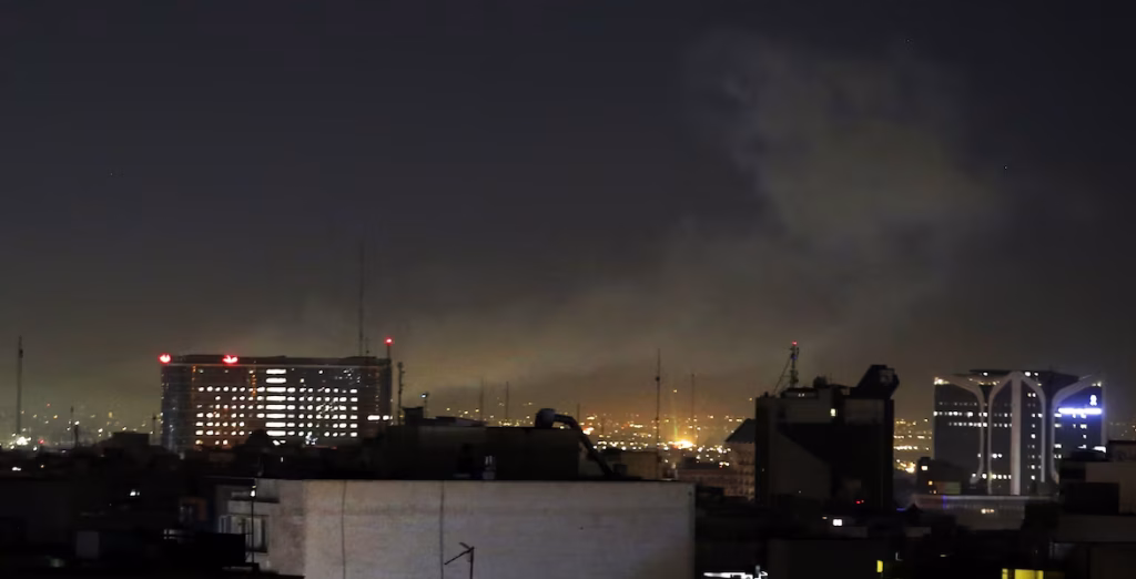 Seis cuentas en Polymarket obtienen millonarias ganancias tras apostar por bombardeo de EE.UU. sobre Irán