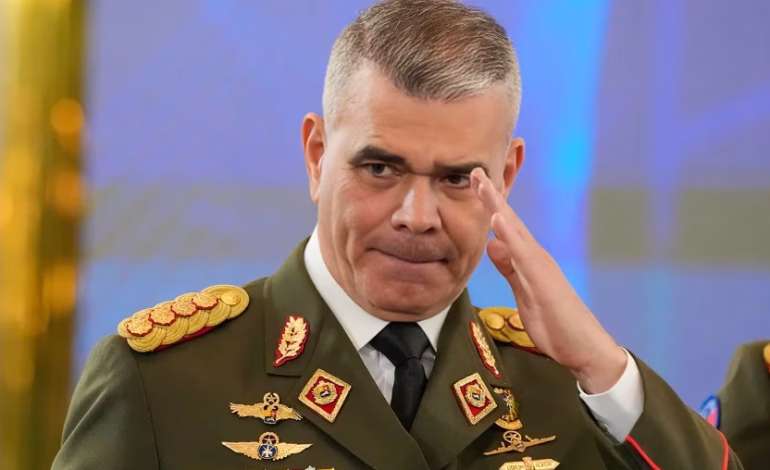 Sacudida en Venezuela: destituyen a poderoso ministro de Defensa tras más de una década en el cargo