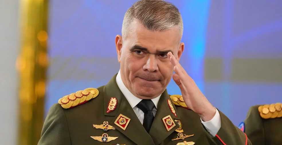 Sacudida en Venezuela: destituyen a poderoso ministro de Defensa tras más de una década en el cargo