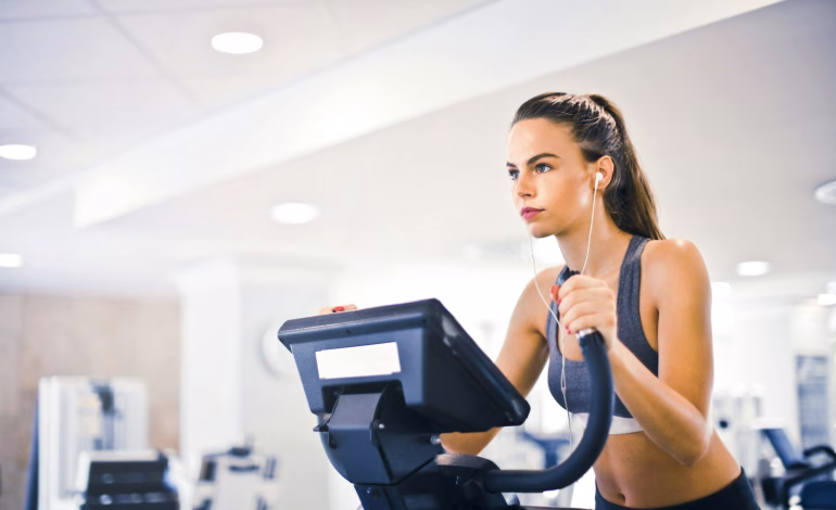 Meta descripción: Cortisol belly: cómo el estrés crónico puede provocar acumulación de grasa abdominal, alterar el metabolismo y afectar la piel y la salud general.