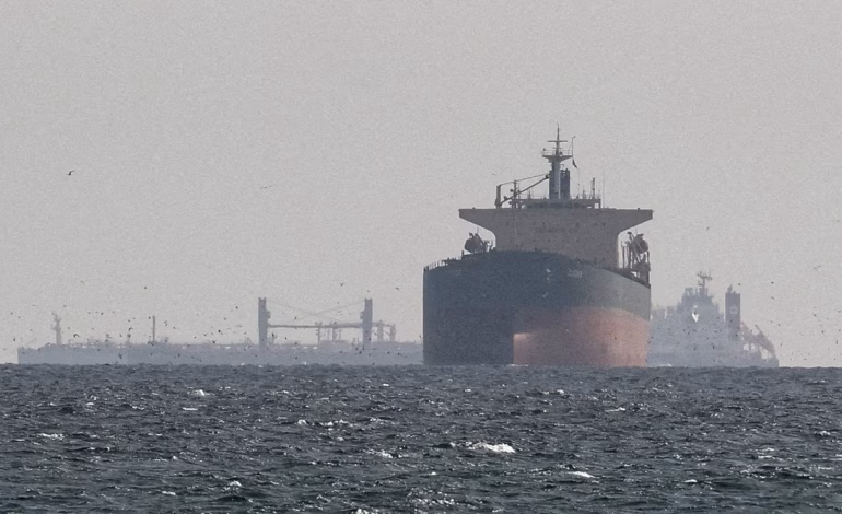 EE.UU. anuncia bloqueo marítimo total a Irán y amenaza con frenar exportaciones de petróleo hacia China
