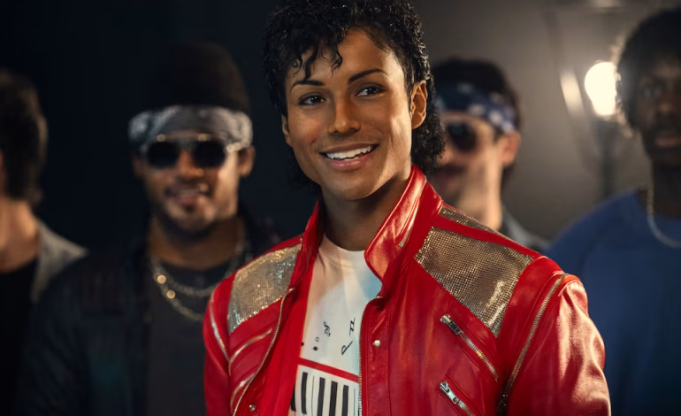 La película Michael recrea la voz de Michael Jackson sin inteligencia artificial, combinando actuaciones en vivo y grabaciones originales.