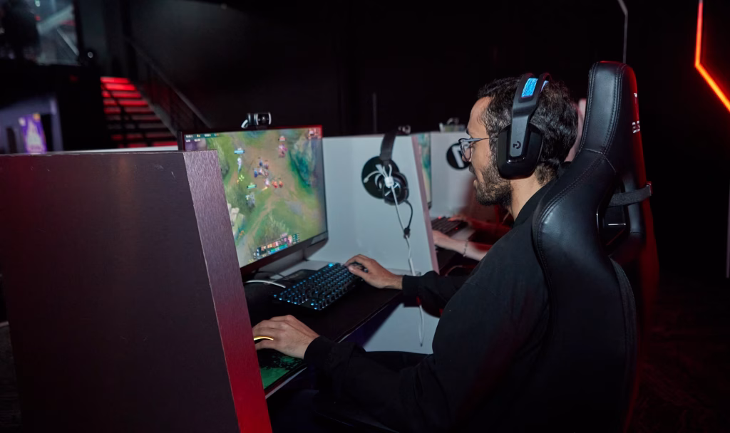El gaming impulsa la productividad: el 82% asegura que los videojuegos mejoran el rendimiento laboral