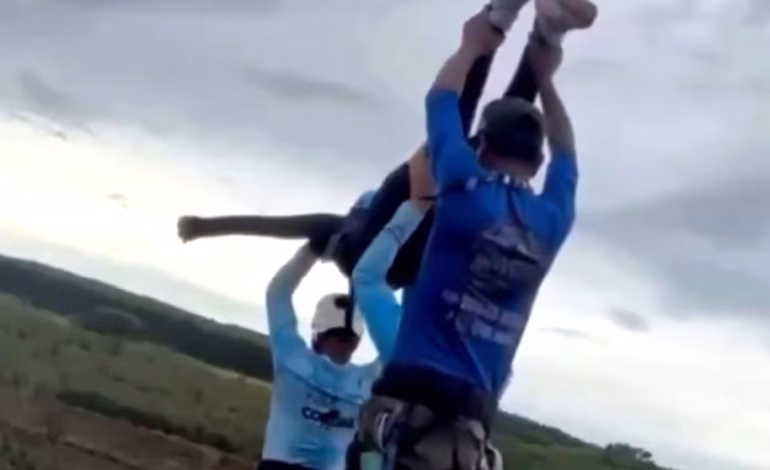 Tragedia en Brasil: joven muere tras ser lanzada sin cuerda en un salto de bungee desde un puente de 30 metros