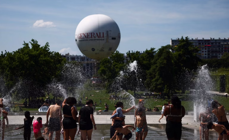 Europa enfrenta una ola de calor histórica que amenaza la salud de millones de personas