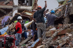 Los terremotos en Venezuela dejan 4.490 muertos y cerca de 18.000 personas sin hogar. Las autoridades continúan las labores de asistencia y reconstrucción.